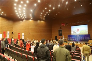 Aksaray Üniversitesinde mezunlar buluşması heyecanı yaşandı